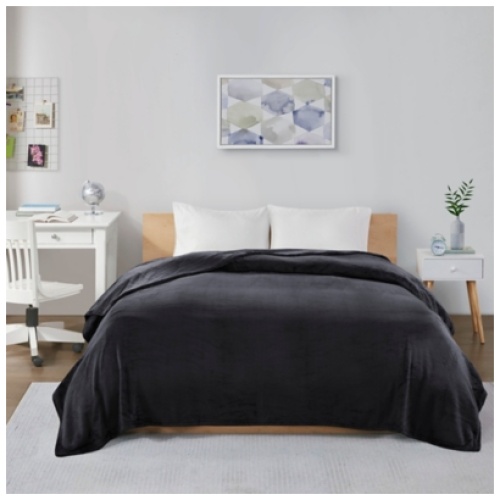 Microlight Plush Oversized Full/Queen Blanket, Black