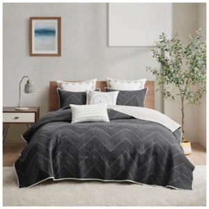 Pomona King/California King 3 Piece Embroidered Quilt Set, Black