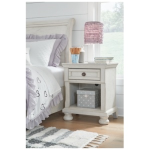 Robbinsdale 22" 1 Drawer Nightstand, Antique White