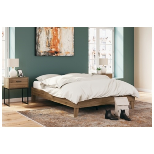 Deanlow Queen Platform Bed, Honey