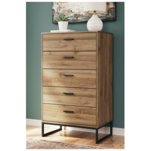 Deanlow 5 Drawer Chest of Drawers, Honey