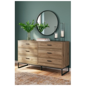 Deanlow 6 Drawer Dresser, Honey
