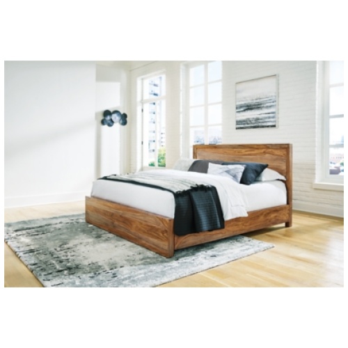 Dressonni Queen Panel Bed, Brown