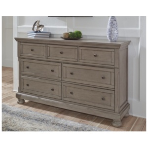 Lettner 7 Drawer Dresser, Light Gray
