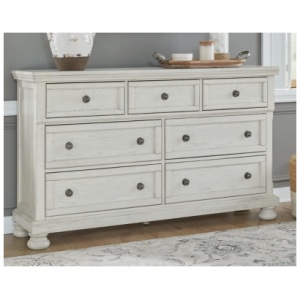 Robbinsdale 7 Drawer Dresser, Antique White