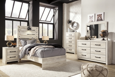 Cambeck Twin Panel Bed with Mirrored Dresser, Chest and Nightstand, Whitewash