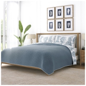 Ienjoy Home All Season 3 Piece King/California King Distressed Damask Reversible Quilt Set with Shams, Dusk Blue