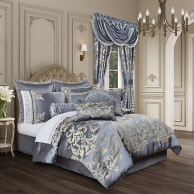 J. Queen New York Dicaprio Queen 4 Piece Comforter Set, Powder Blue