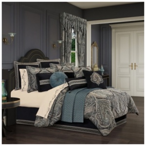 J. Queen New York Vincenzo Queen 4 Piece Comforter Set, Glacier