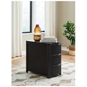 Camdill Chairside End Table, Black