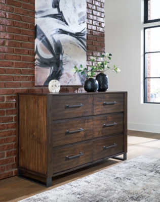 Zumbado 6 Drawer Dresser, Brown