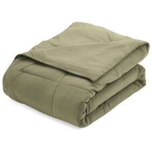 iEnjoy Home Microfiber King/California King Premium Down Alternative Comforter, Sage