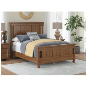 Chadworth Queen Poster Bed, Brown