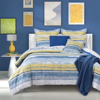 J. Queen Bold Seashore Full/Queen 3 Piece Comforter Set, Blue