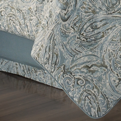 J. Queen New York Giovani California King 4 Piece Comforter Set, Spa