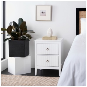 Safavieh Tegan 18" 2 Drawer Nightstand, White